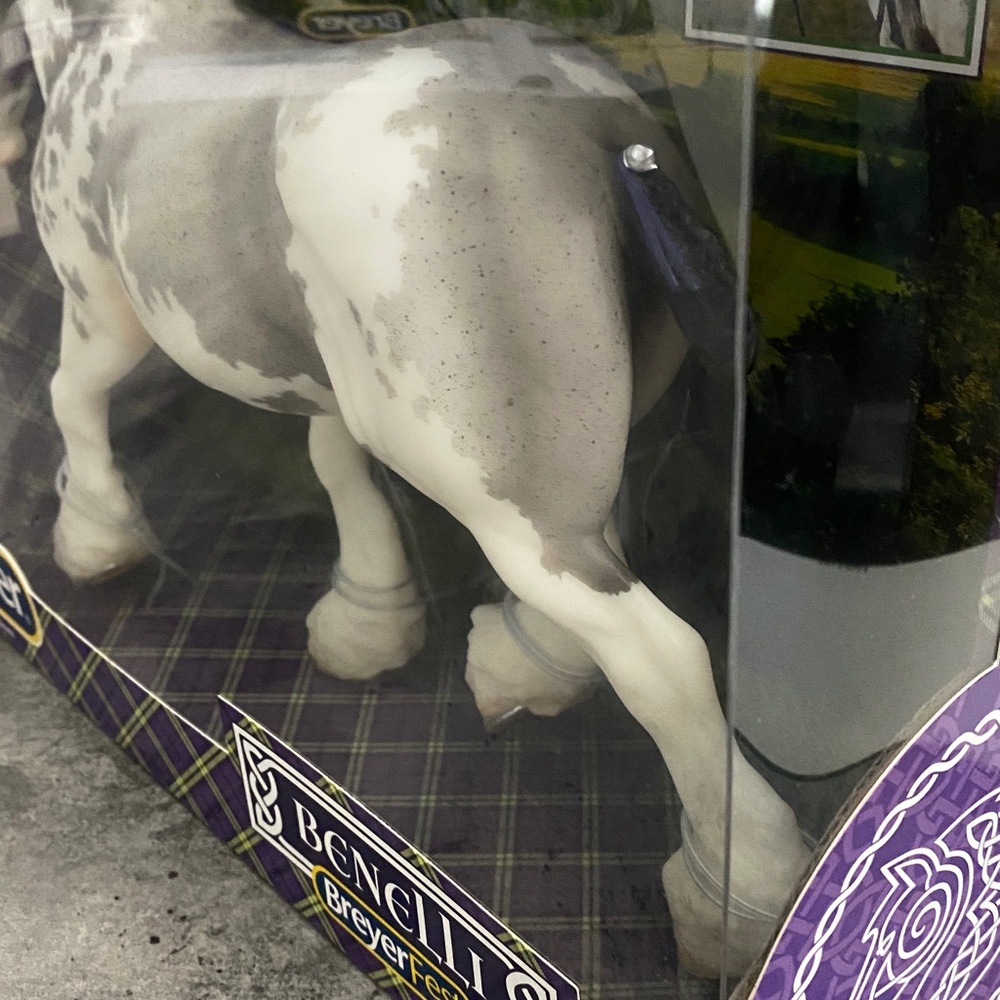 Breyer Matte Benelli Breyerfest 2020 Store Special NIB - Picture 10 of 12